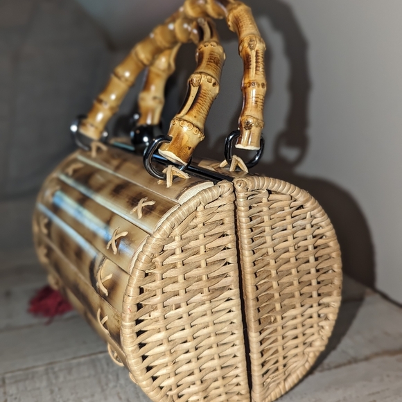 WaiWai Bamboo Tassel Handbag - Picture 4 of 10